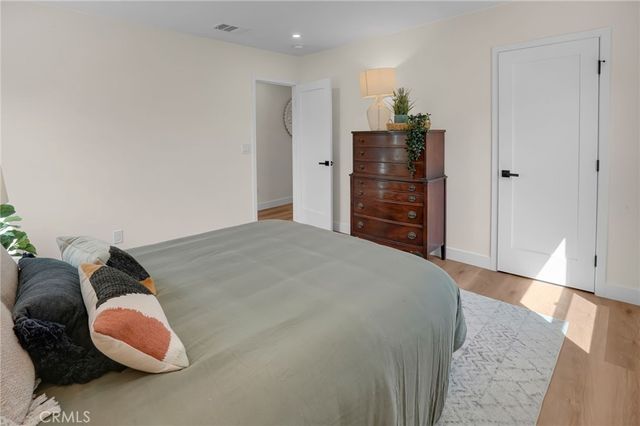 1912 W 76th, Los Angeles, CA 90047