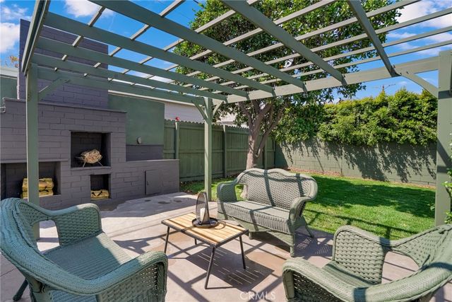 1912 W 76th, Los Angeles, CA 90047