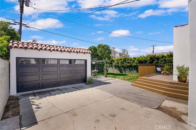 1912 W 76th, Los Angeles, CA 90047