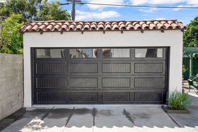 1912 W 76th, Los Angeles, CA 90047