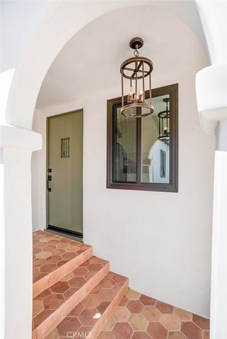 1912 W 76th, Los Angeles, CA 90047