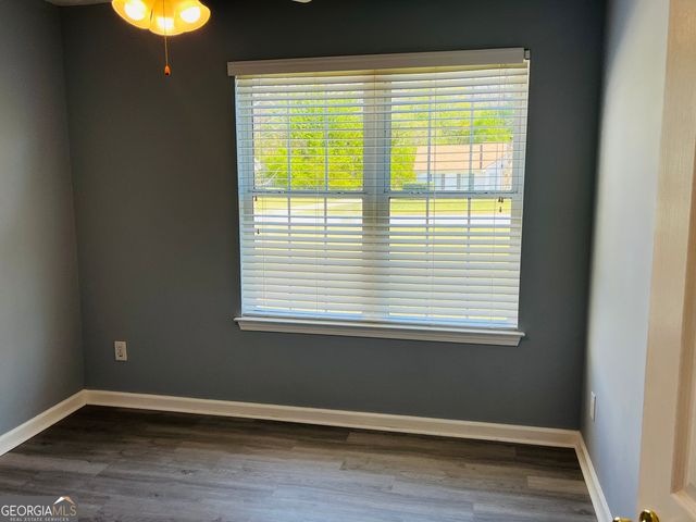 405 Peeks Crossing Drive, Senoia, GA 30276