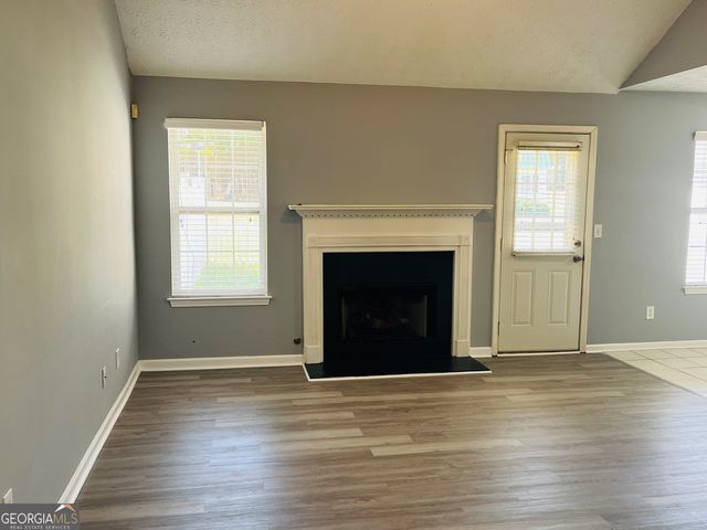 405 Peeks Crossing Drive, Senoia, GA 30276