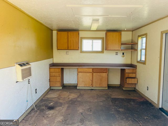 405 Peeks Crossing Drive, Senoia, GA 30276