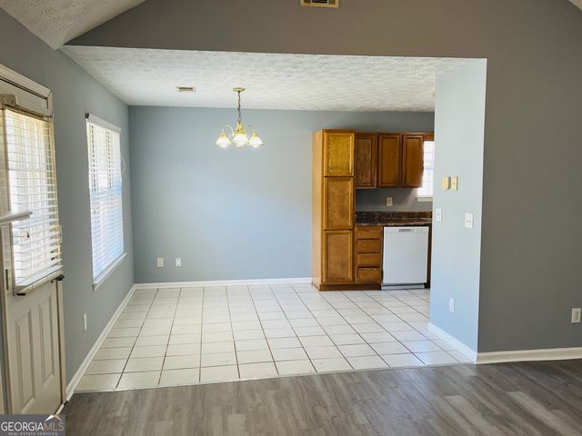 405 Peeks Crossing Drive, Senoia, GA 30276