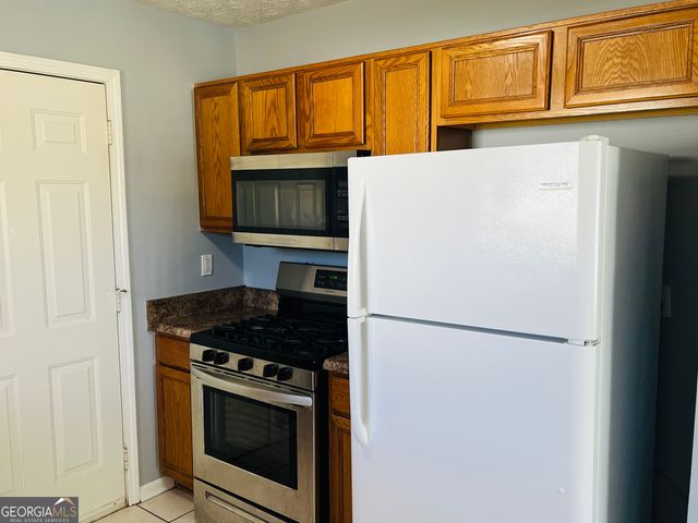 405 Peeks Crossing Drive, Senoia, GA 30276