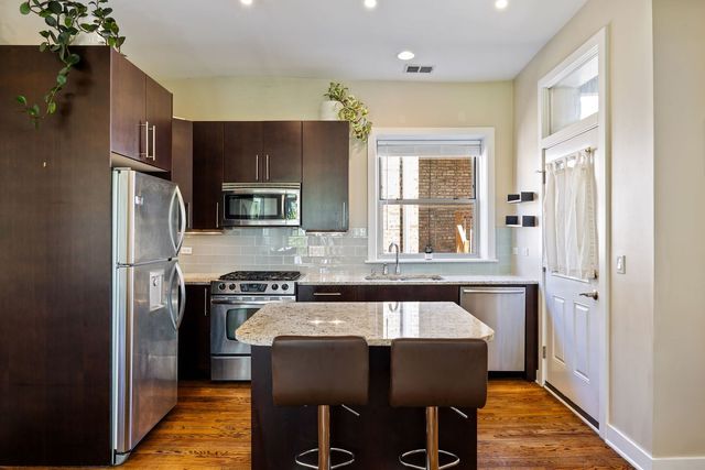 4055 N Wolcott Avenue 3S, Chicago, IL 60613