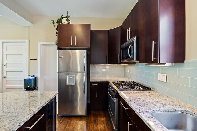 4055 N Wolcott Avenue 3S, Chicago, IL 60613