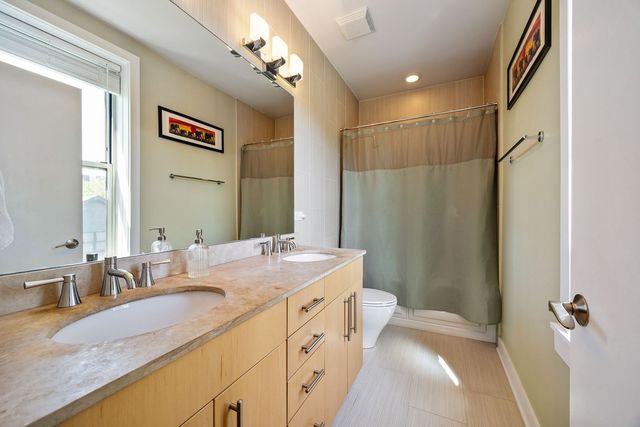 4055 N Wolcott Avenue 3S, Chicago, IL 60613