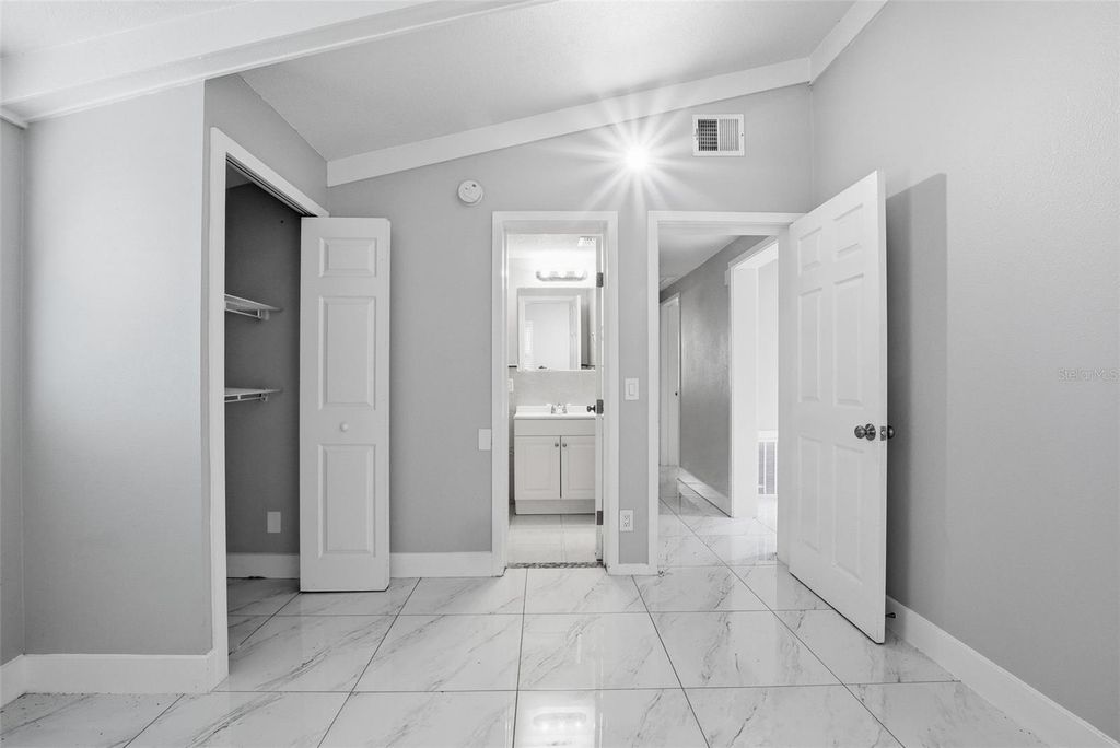 Image 22 of property listing at 6033 W AMELIA STREET, Orlando, FL 32835