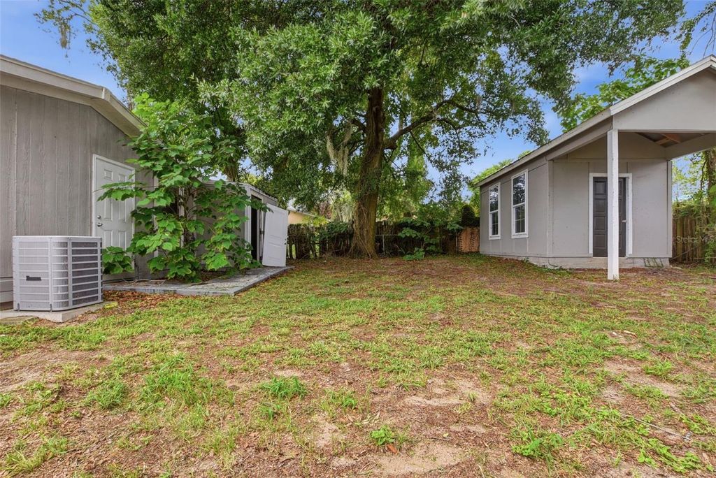 Image 27 of property listing at 6033 W AMELIA STREET, Orlando, FL 32835