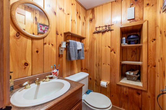 98 Boucher Road, Guildhall, VT 05905