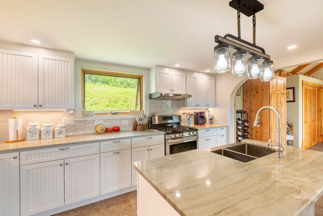 98 Boucher Road, Guildhall, VT 05905
