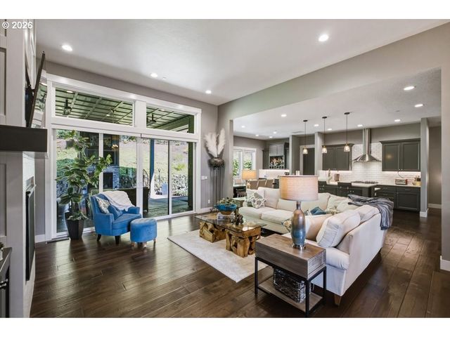 6550 CONGRESSIONAL Ct Se, Salem, OR 97306