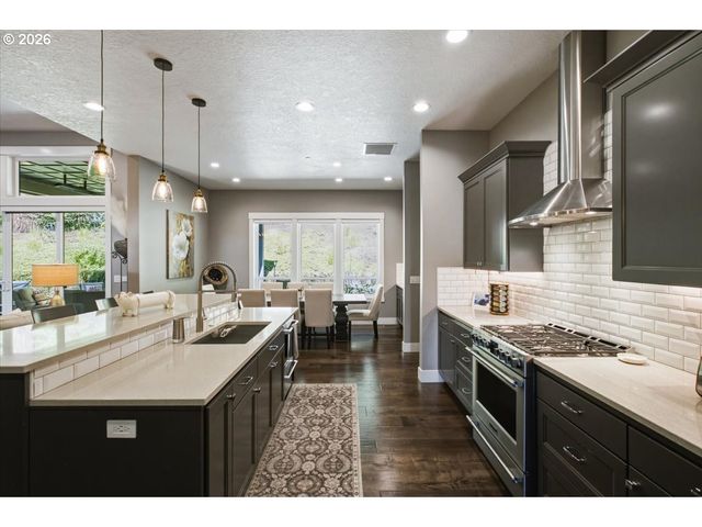 6550 CONGRESSIONAL Ct Se, Salem, OR 97306