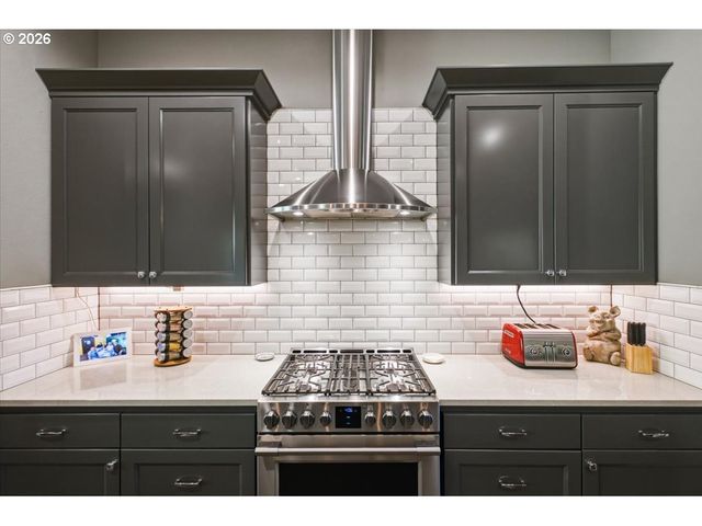 6550 CONGRESSIONAL Ct Se, Salem, OR 97306