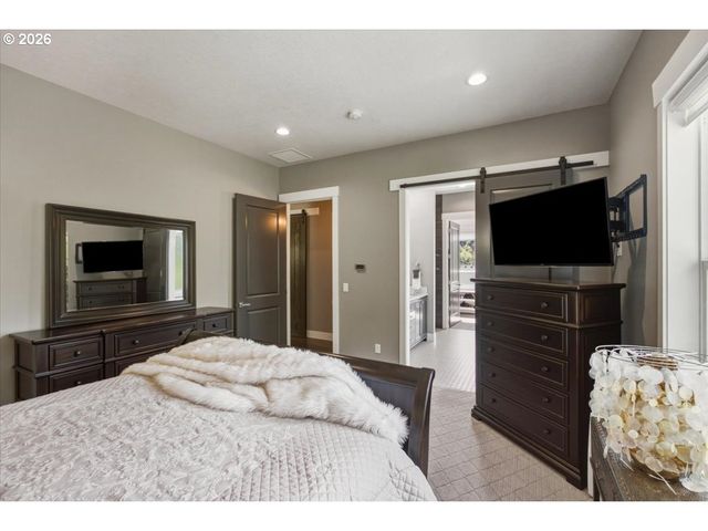 6550 CONGRESSIONAL Ct Se, Salem, OR 97306