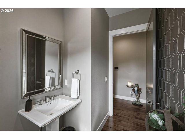 6550 CONGRESSIONAL Ct Se, Salem, OR 97306