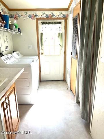 27 Pine Ridge Boulevard, Whiting, NJ 08759