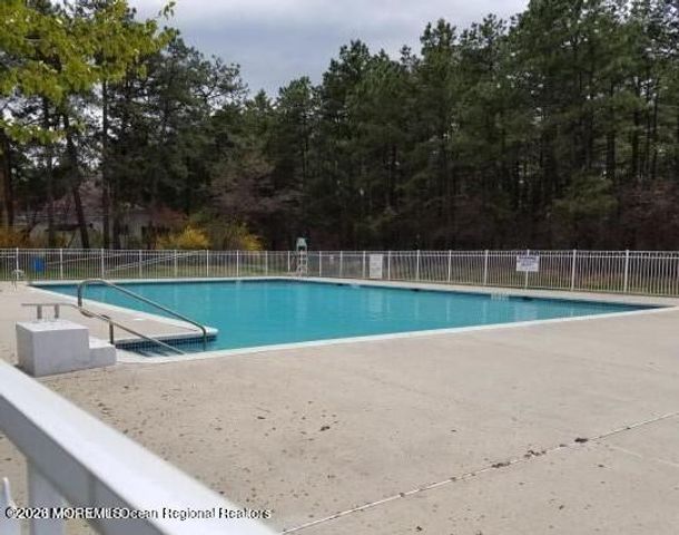 27 Pine Ridge Boulevard, Whiting, NJ 08759