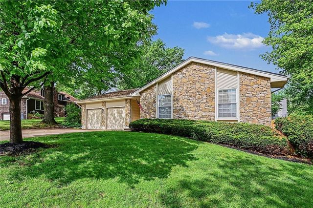 1026 NE 97th Place, Kansas City, MO 64155