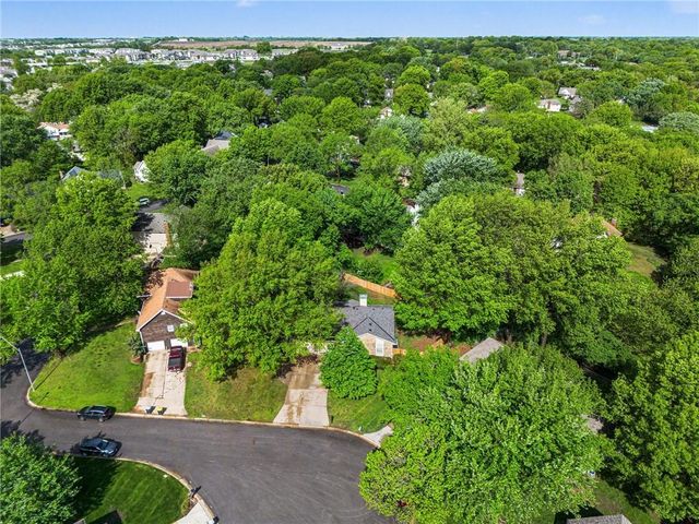 1026 NE 97th Place, Kansas City, MO 64155