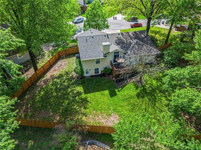 1026 NE 97th Place, Kansas City, MO 64155