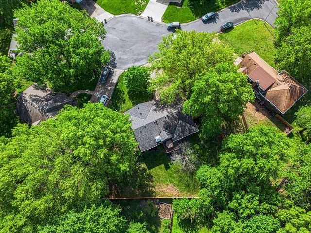 1026 NE 97th Place, Kansas City, MO 64155