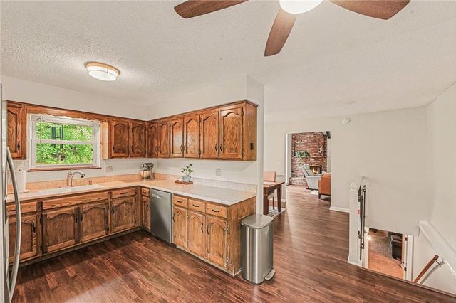 1026 NE 97th Place, Kansas City, MO 64155