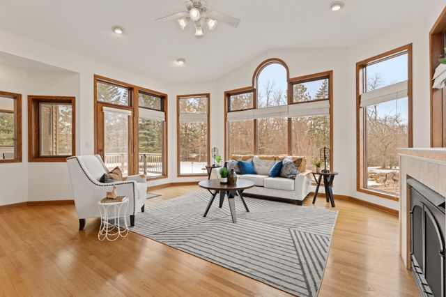 1090 Buckridge Drive NE, Rochester, MN 55906