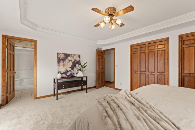 1090 Buckridge Drive NE, Rochester, MN 55906