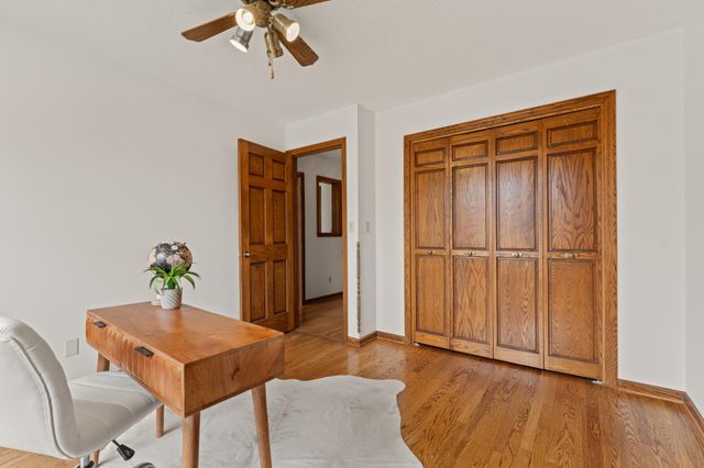 1090 Buckridge Drive NE, Rochester, MN 55906