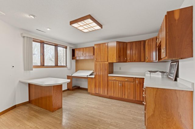 1090 Buckridge Drive NE, Rochester, MN 55906