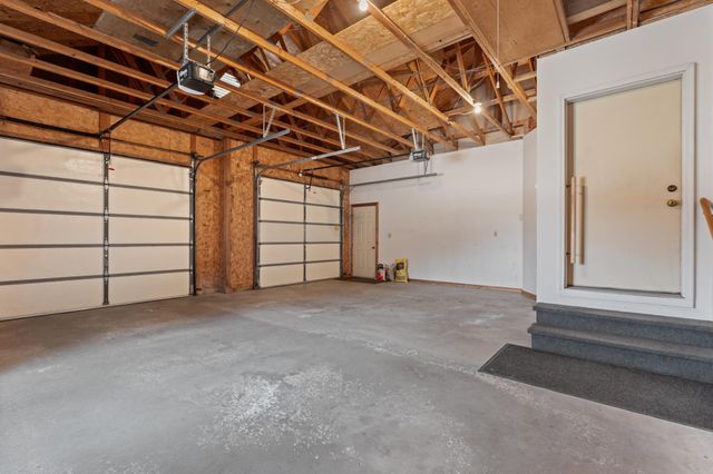 1090 Buckridge Drive NE, Rochester, MN 55906