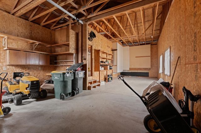 1090 Buckridge Drive NE, Rochester, MN 55906