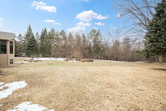 1090 Buckridge Drive NE, Rochester, MN 55906