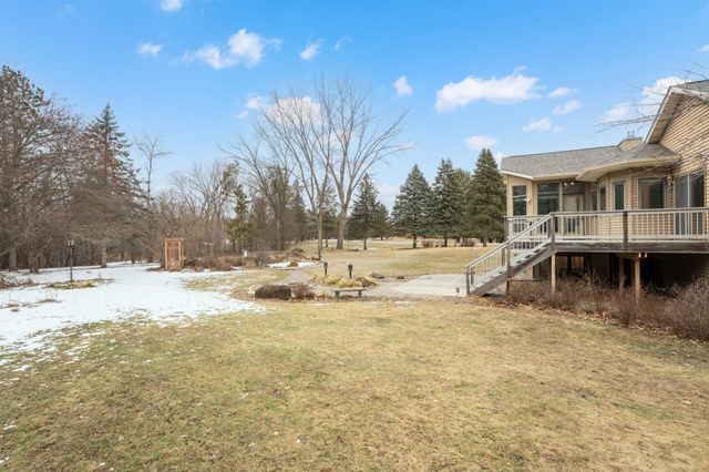 1090 Buckridge Drive NE, Rochester, MN 55906