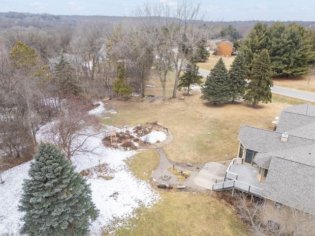 1090 Buckridge Drive NE, Rochester, MN 55906