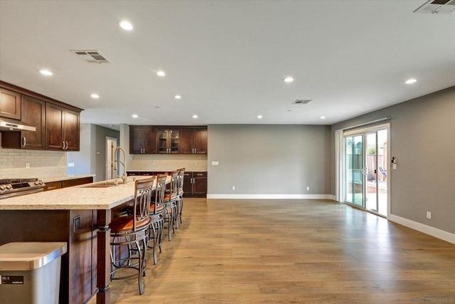 14531 Garden Rd, Poway, CA 92064