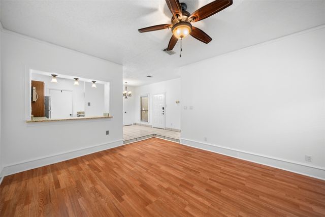 7340 Skillman Street 909, Dallas, TX 75231