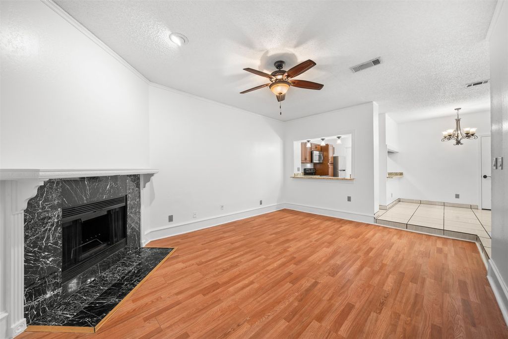 7340 Skillman Street 909, Dallas, TX 75231