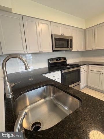 2162 KINGS GARDEN WAY, Falls Church, VA 22043