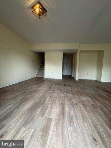 2162 KINGS GARDEN WAY, Falls Church, VA 22043