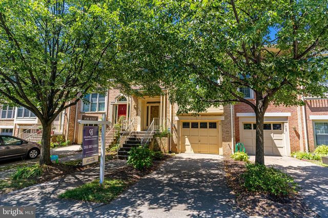 2162 KINGS GARDEN WAY, Falls Church, VA 22043