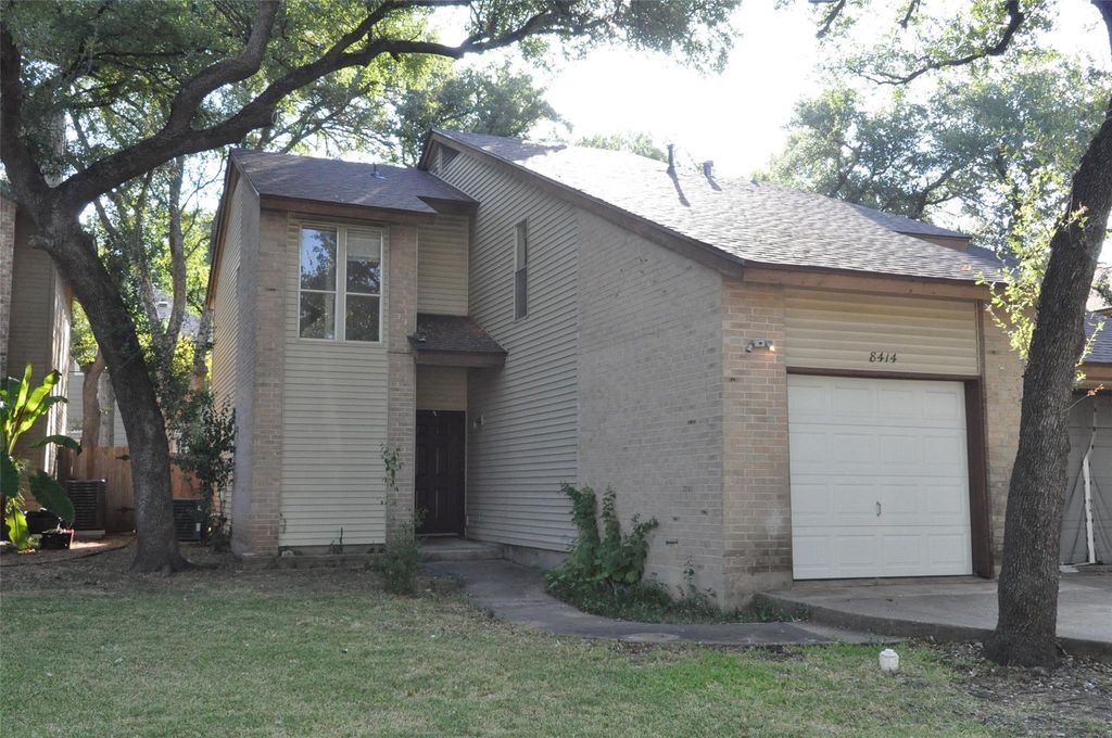 8414 Fathom CIR B, Austin, TX 78750