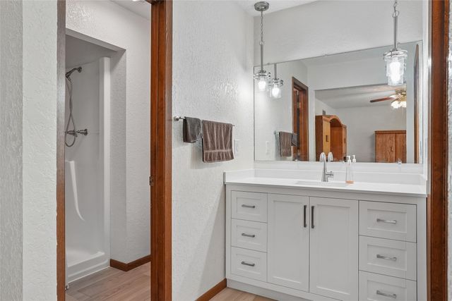 1124 15th Street, West Des Moines, IA 50265