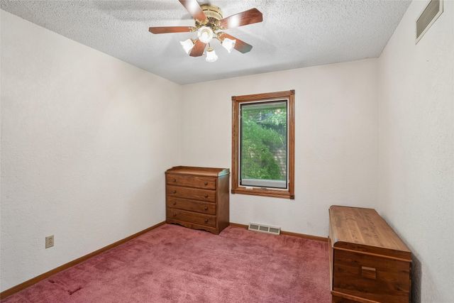 1124 15th Street, West Des Moines, IA 50265