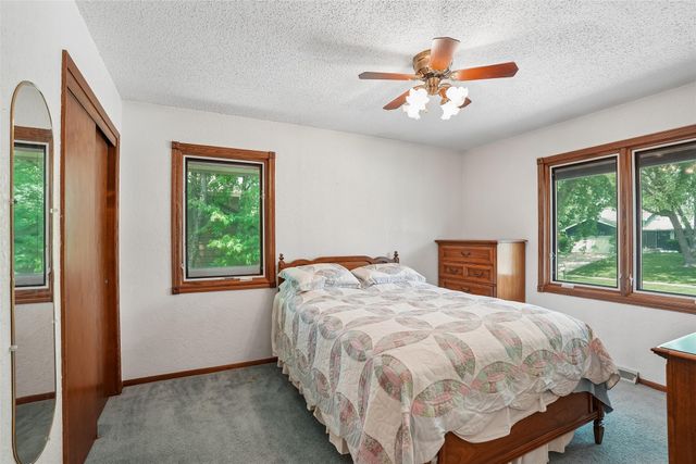 1124 15th Street, West Des Moines, IA 50265