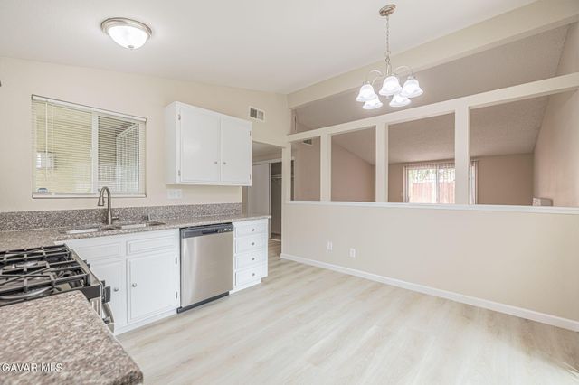 44256 Gingham Avenue, Lancaster, CA 93535