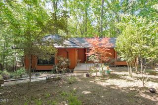 5421 Hideaway Drive, Chapel Hill, NC 27516